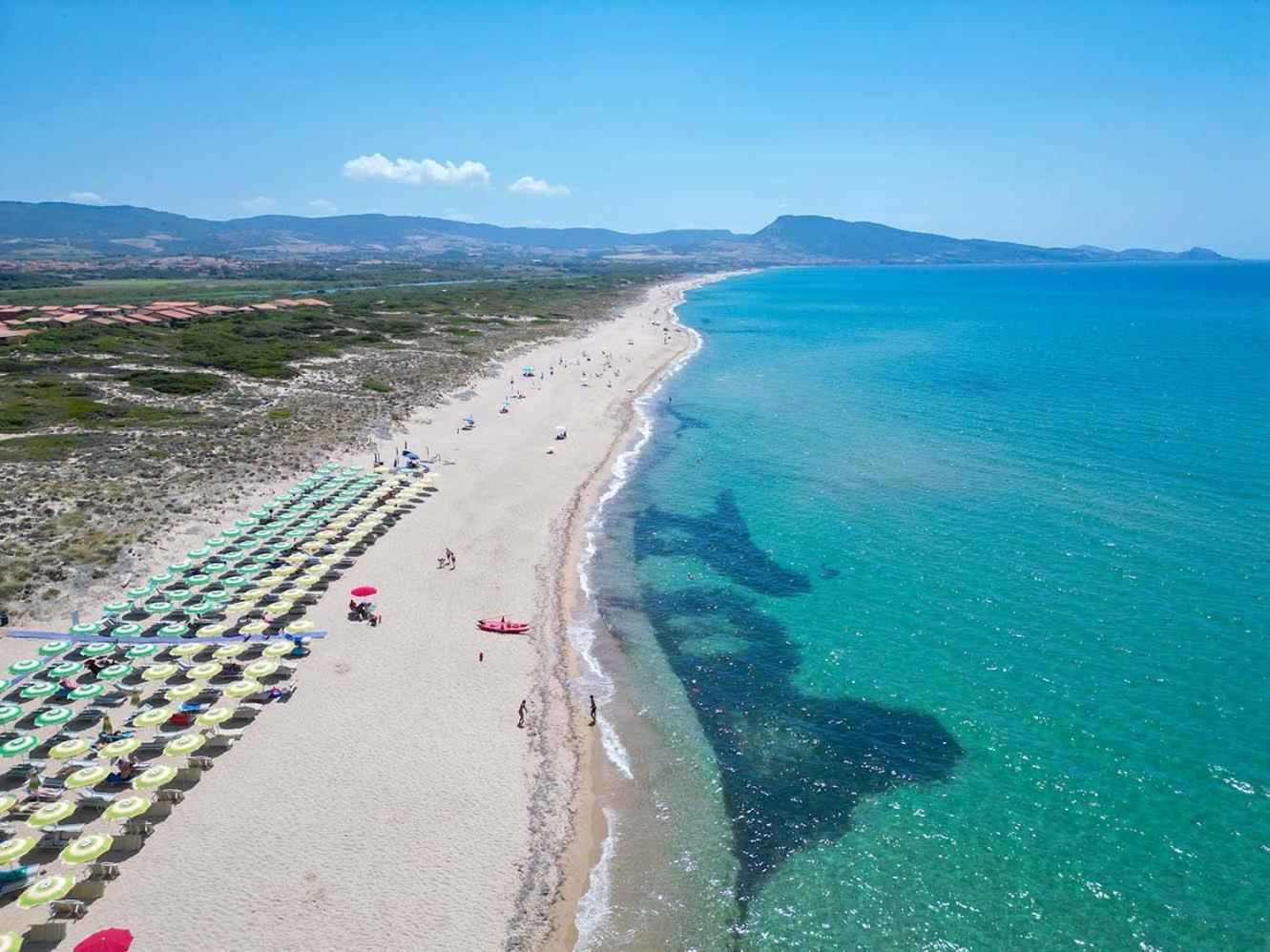 Mimose Beach Village Badesi Buitenkant foto